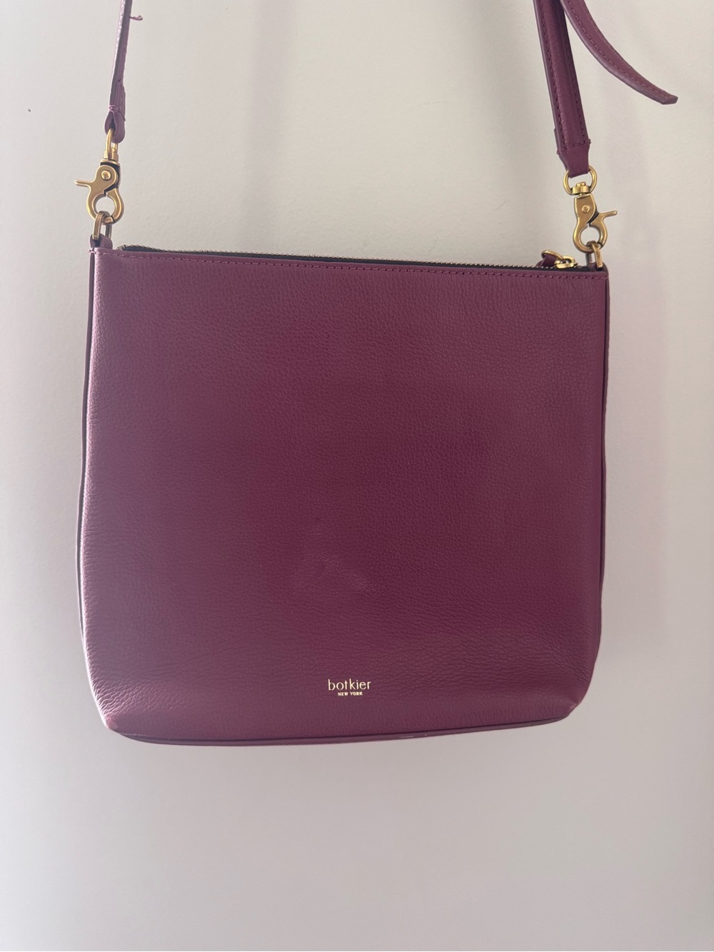 Botkier New York Genuine Leather Crossbody Bag Magenta Purple Gold Hardware